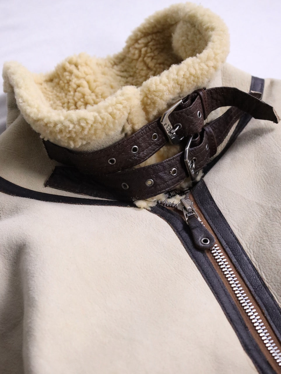 AVIREX TYPE B-3 sheep skin jacket lightbeige