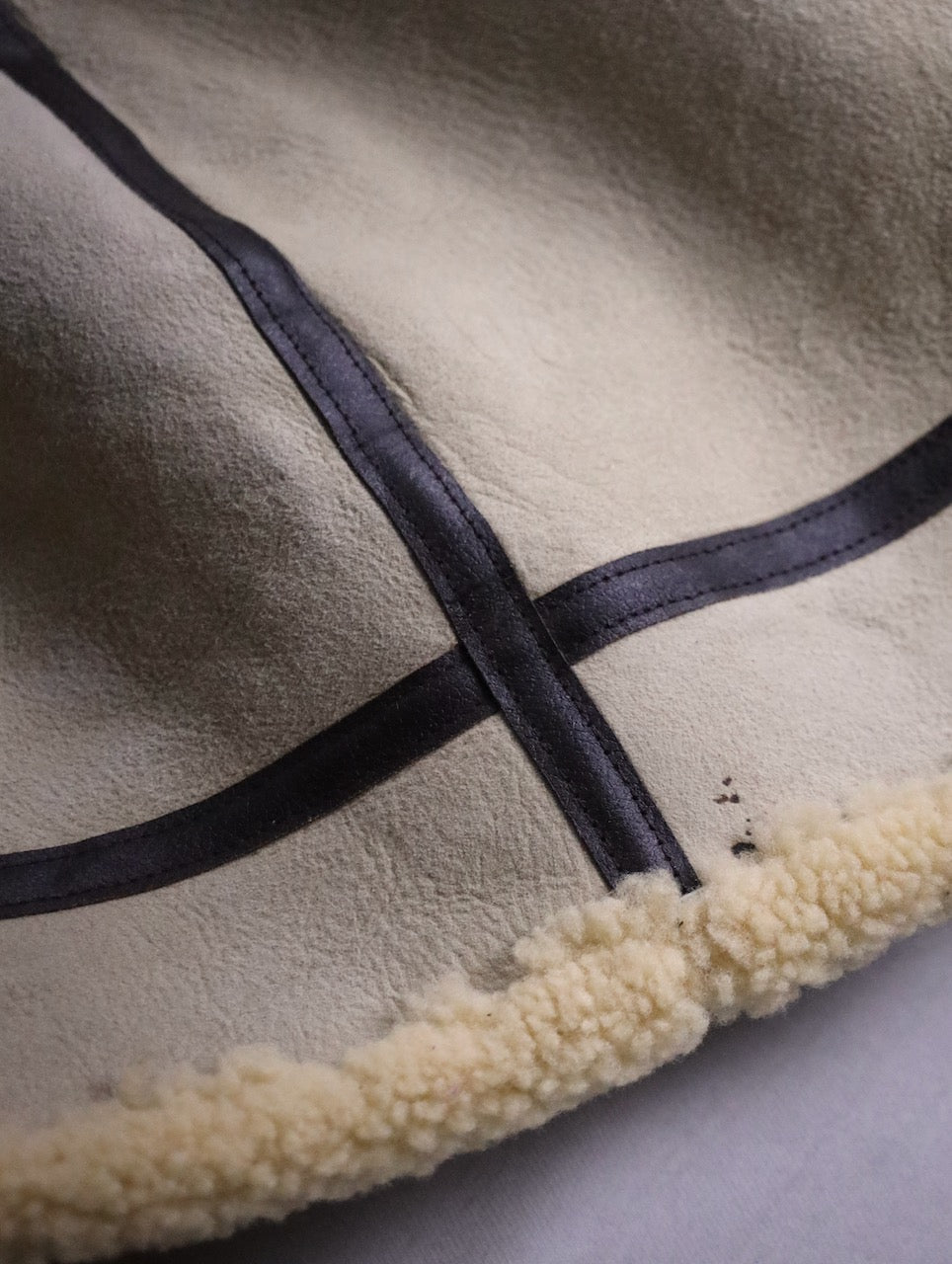 AVIREX TYPE B-3 sheep skin jacket lightbeige