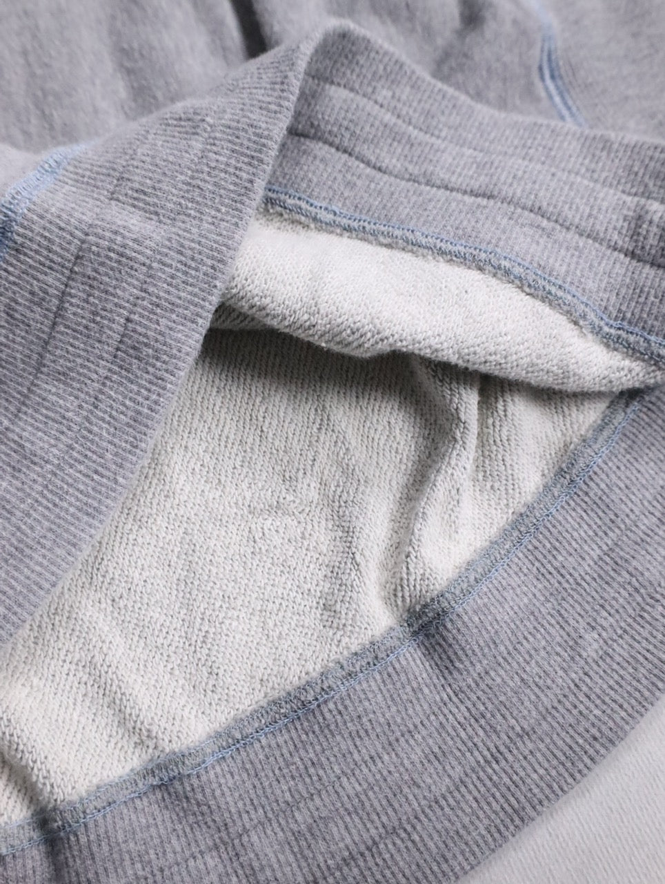 FASETASM arm line half button hoodie gray