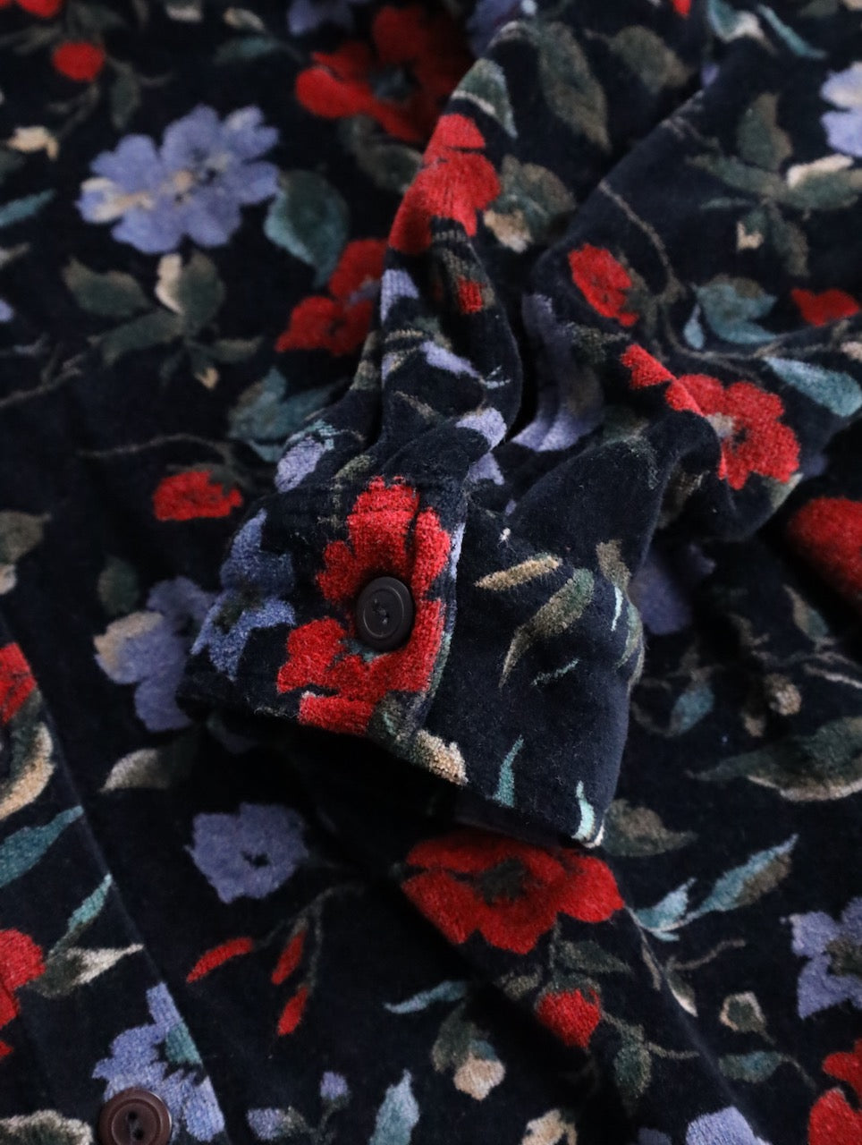 90s flower pile shirt multi