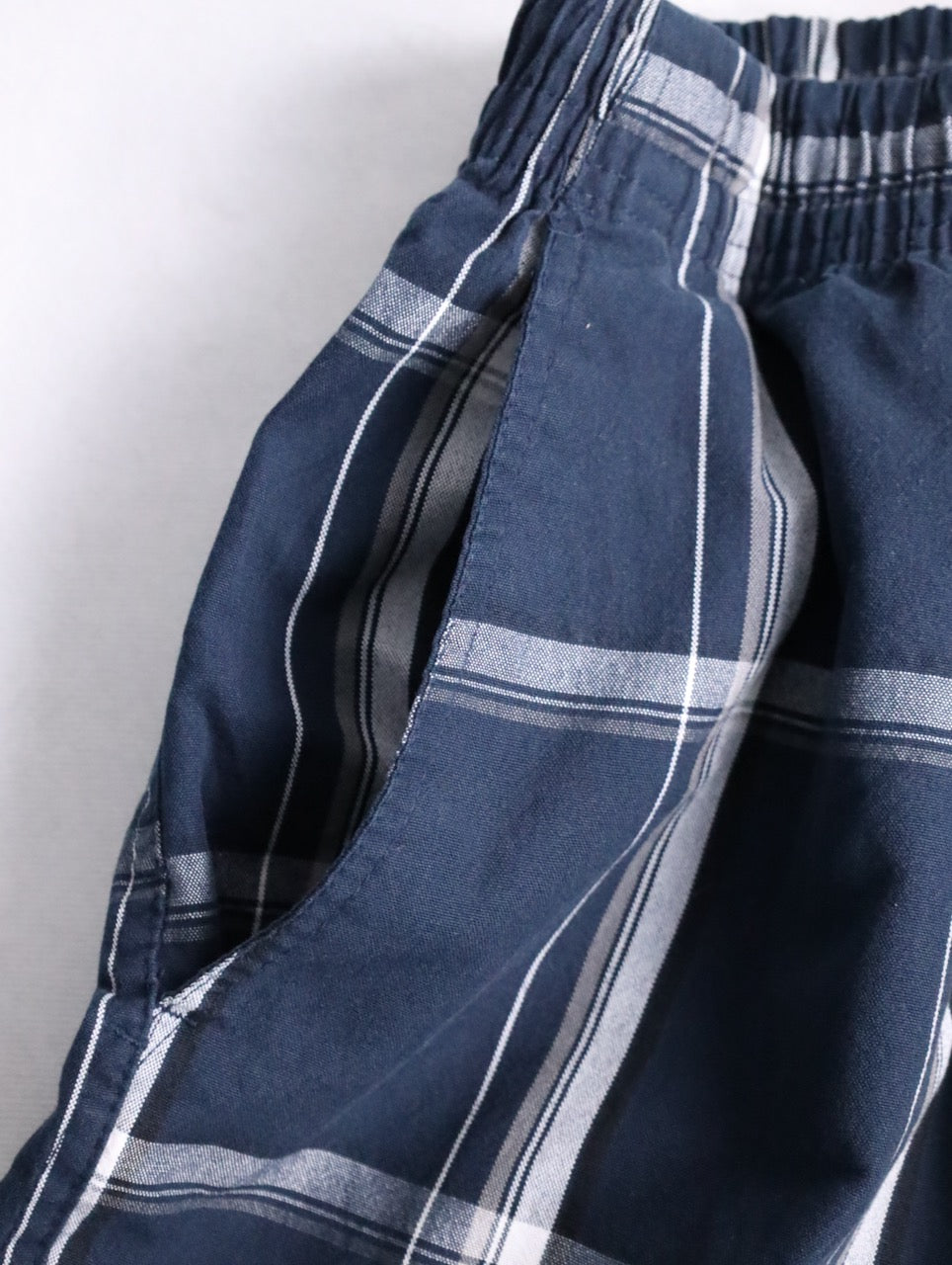 shaka check cargo pants black-white-beige