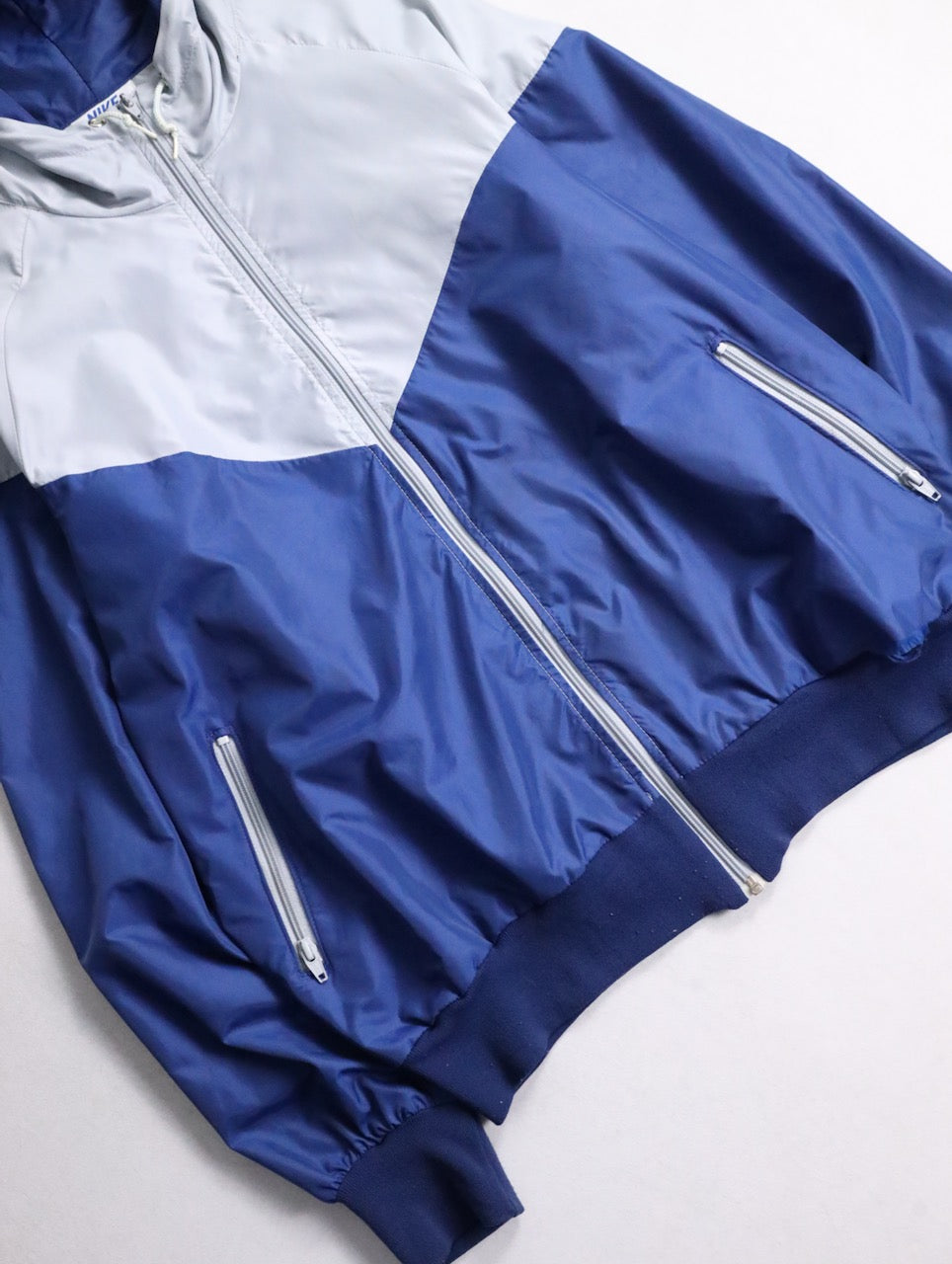 70-80s NIKE 2tone nylon hooded jacket silver-blue