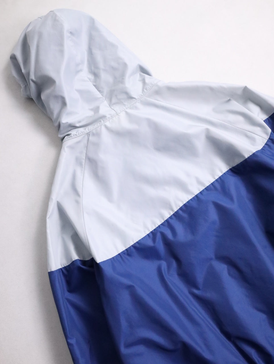 70-80s NIKE 2tone nylon hooded jacket silver-blue