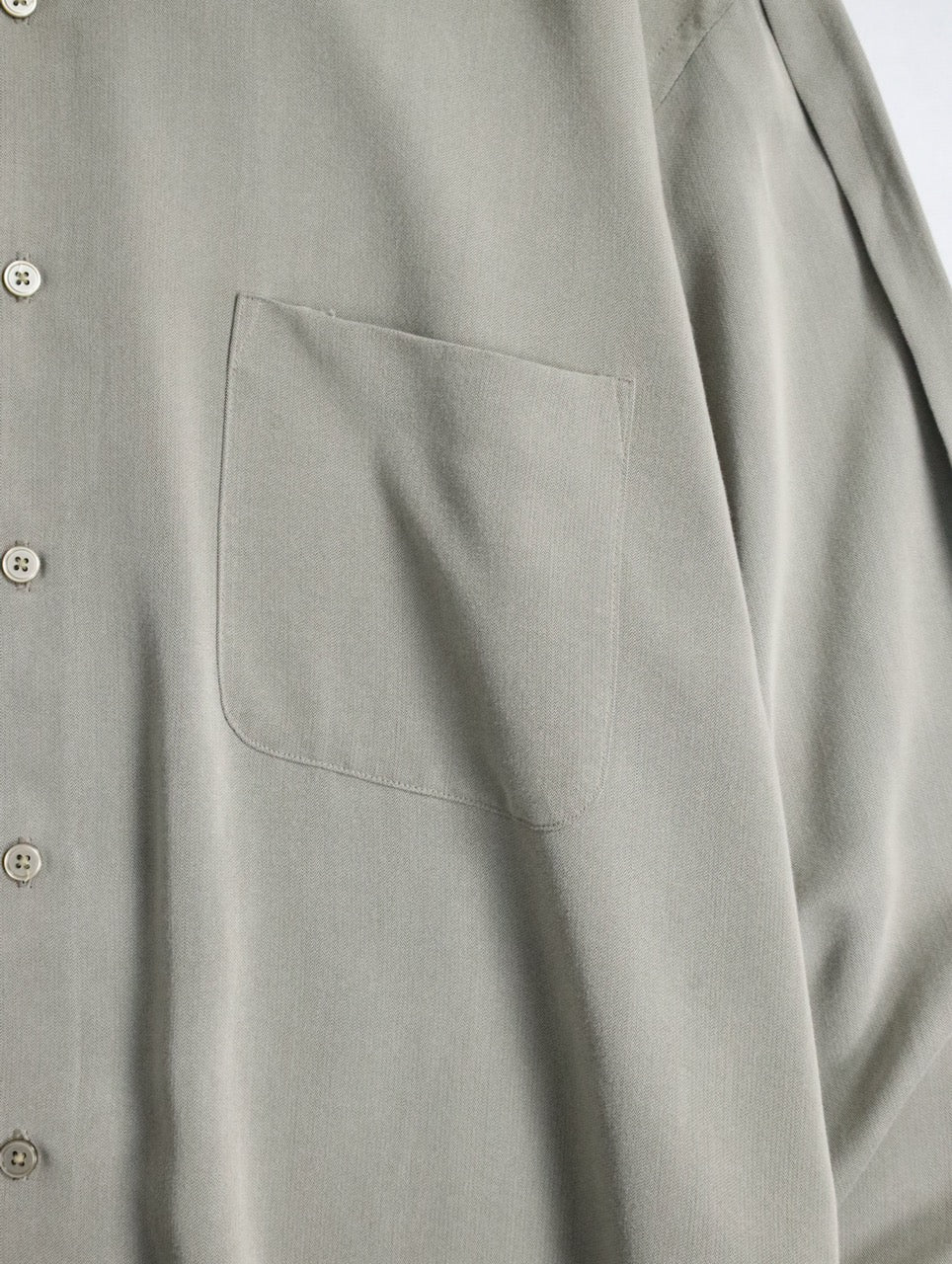 Perry Ells rayon poly shirt greige
