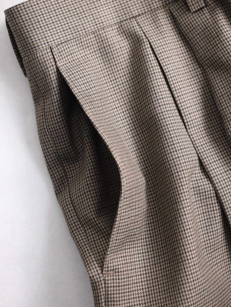 brooks brothers 2tuck stripe slacks black-white