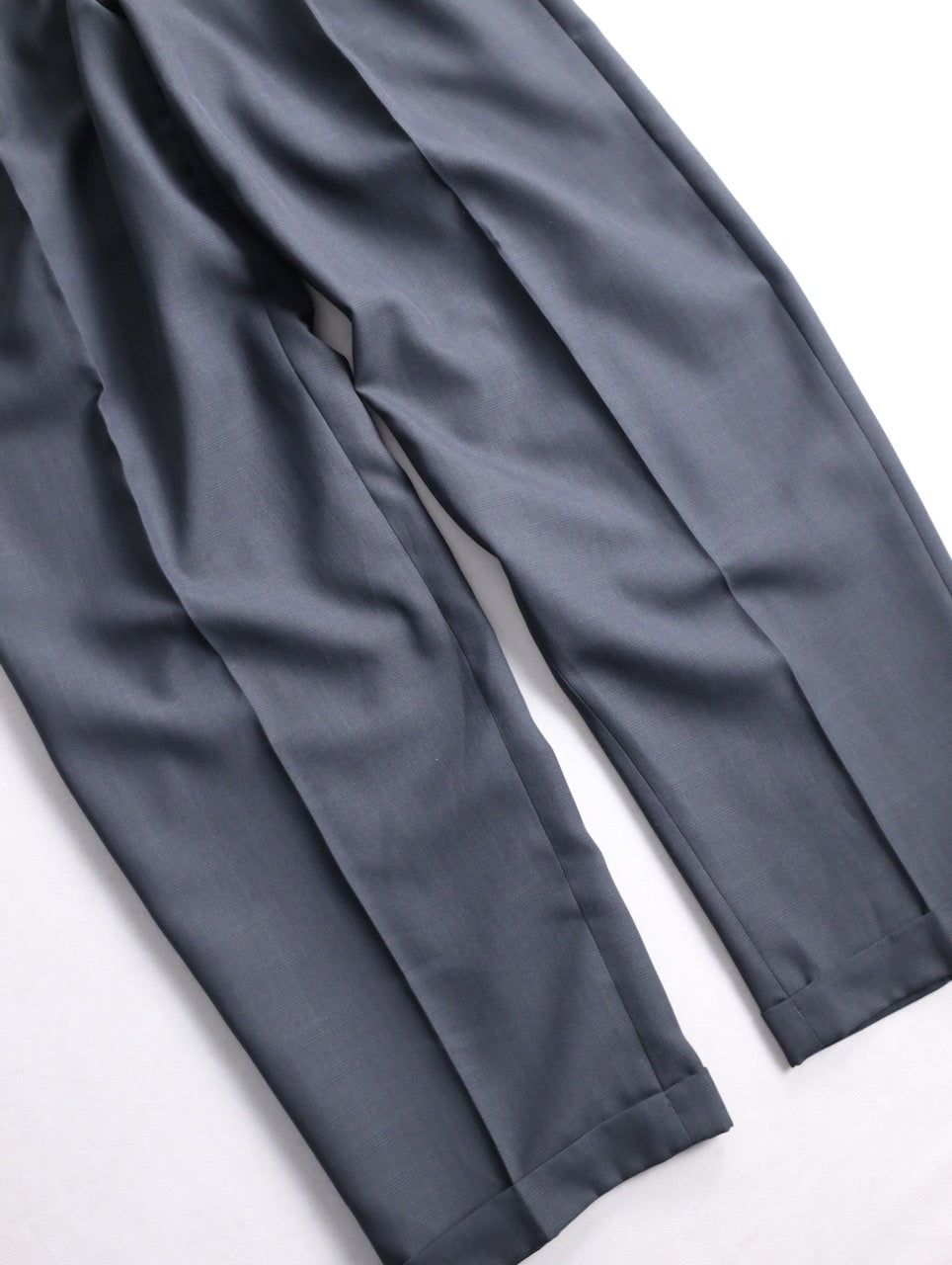 claiborne 2tuck check slacks darkgray