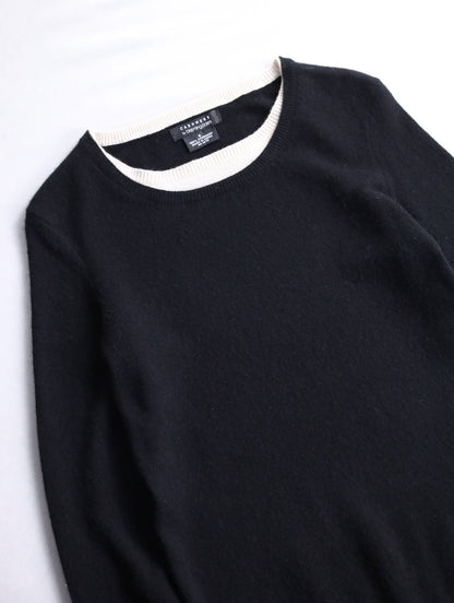 100% cashmere layered like knit sweater black-white