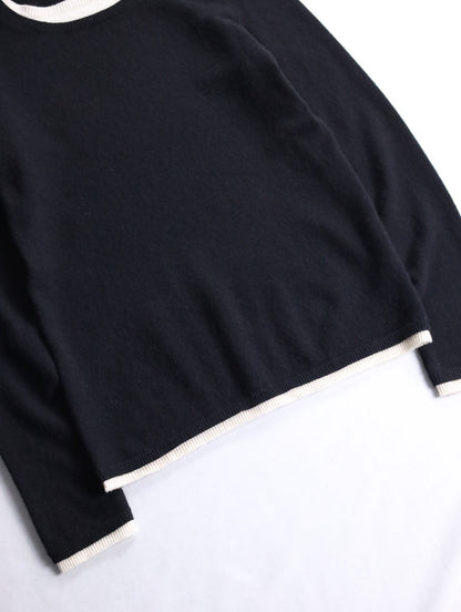 100% cashmere layered like knit sweater black-white