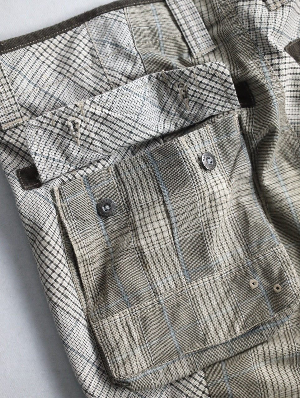 multi check cargo half pants white-brown-lihgtblue