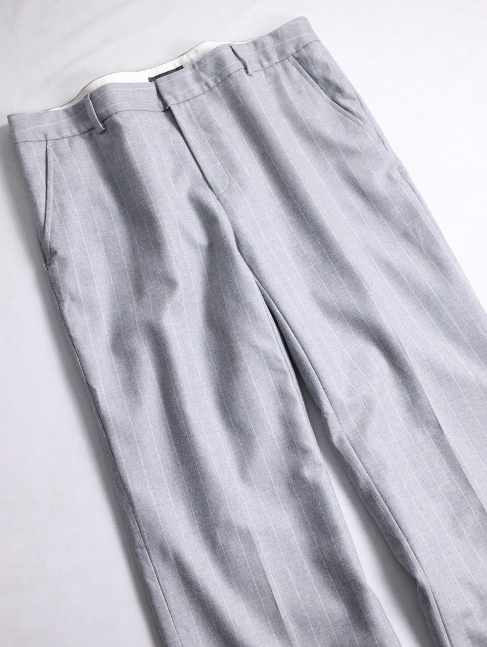 banana republic stripe notuck slacks lightgray-white