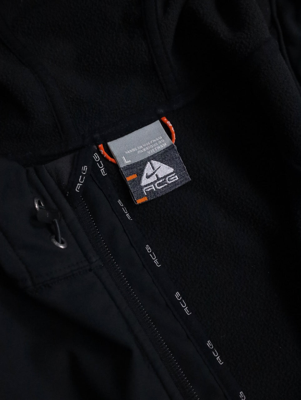 NIKE ACG hooded jacket black