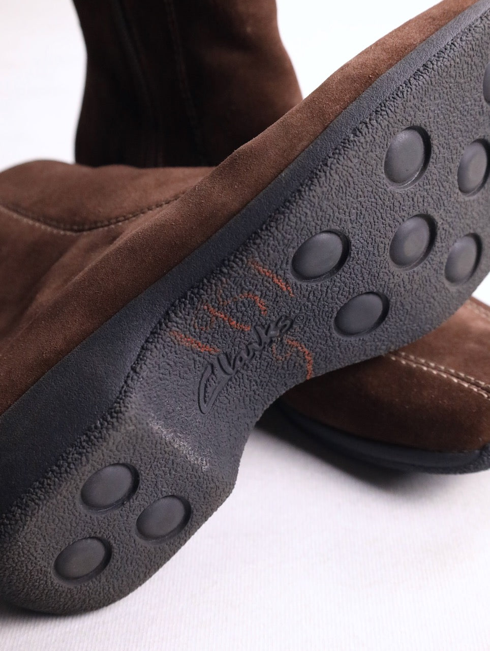 Clarks suede boot brown