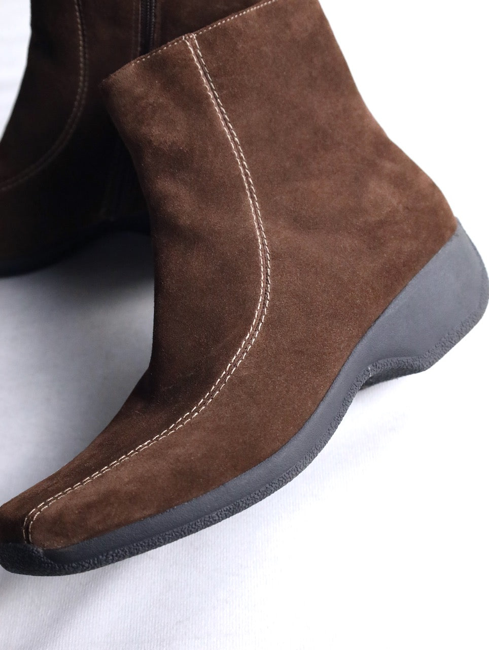 Clarks suede boot brown