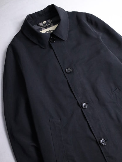 Burberry nylon half coat black