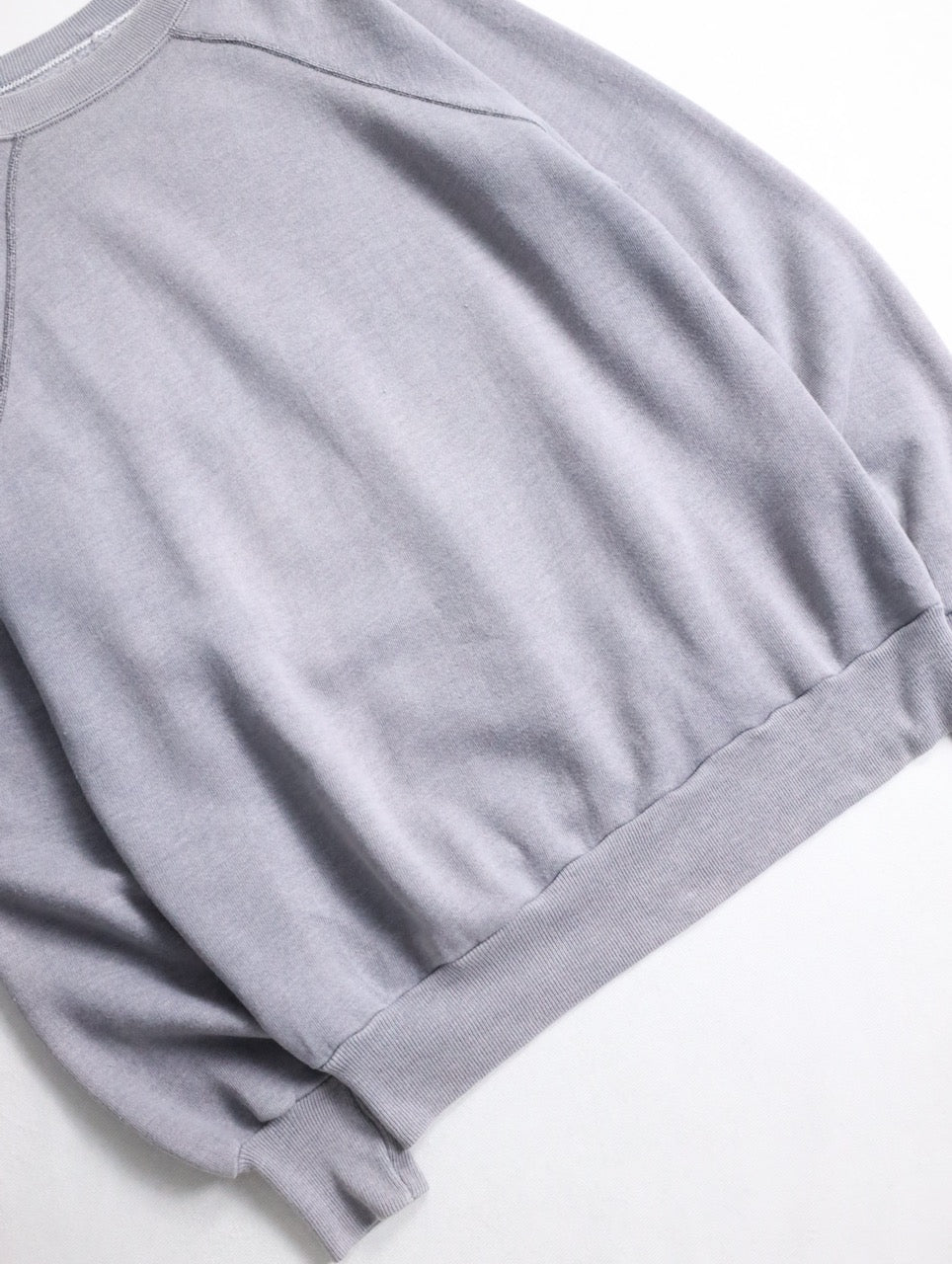 90s raglan sweatshirt fade gray