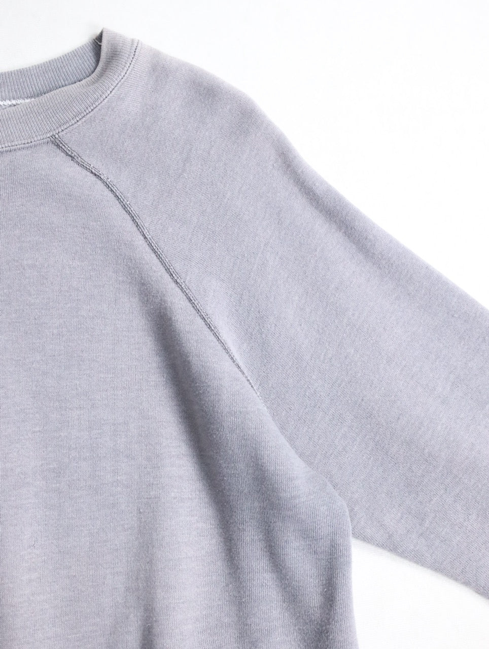 90s raglan sweatshirt fade gray