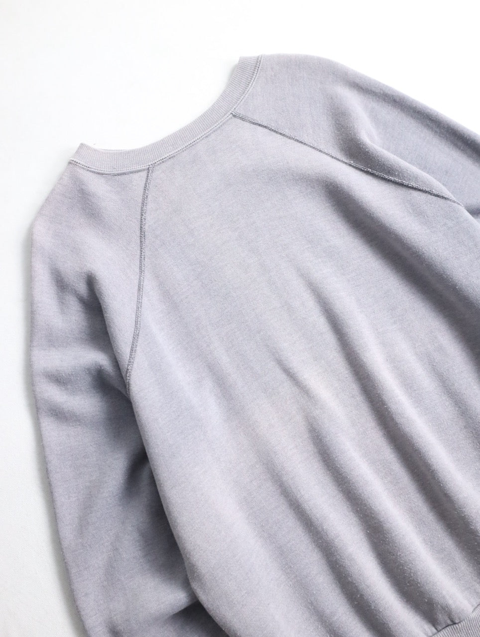 90s raglan sweatshirt fade gray