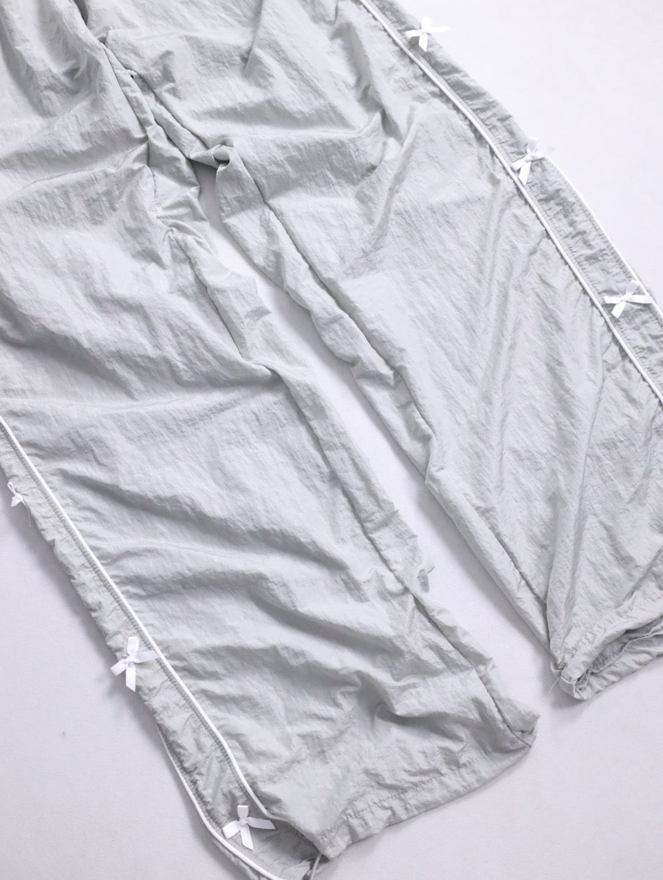 ribbon design wrinkle nylon easy pants lightgray-white