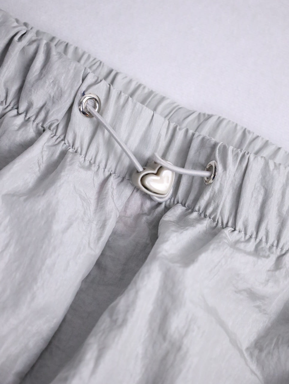 ribbon design wrinkle nylon easy pants lightgray-white