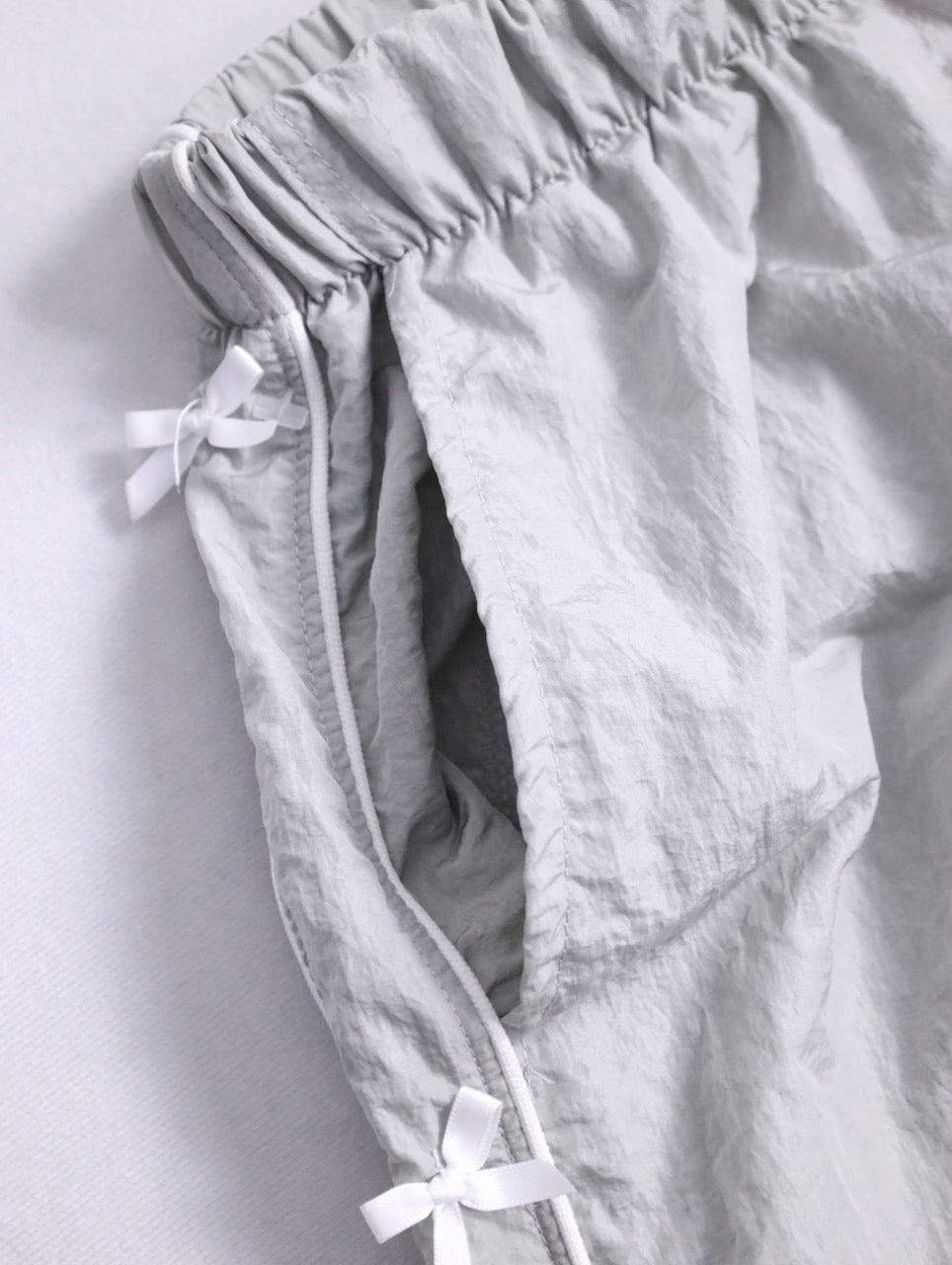 ribbon design wrinkle nylon easy pants lightgray-white