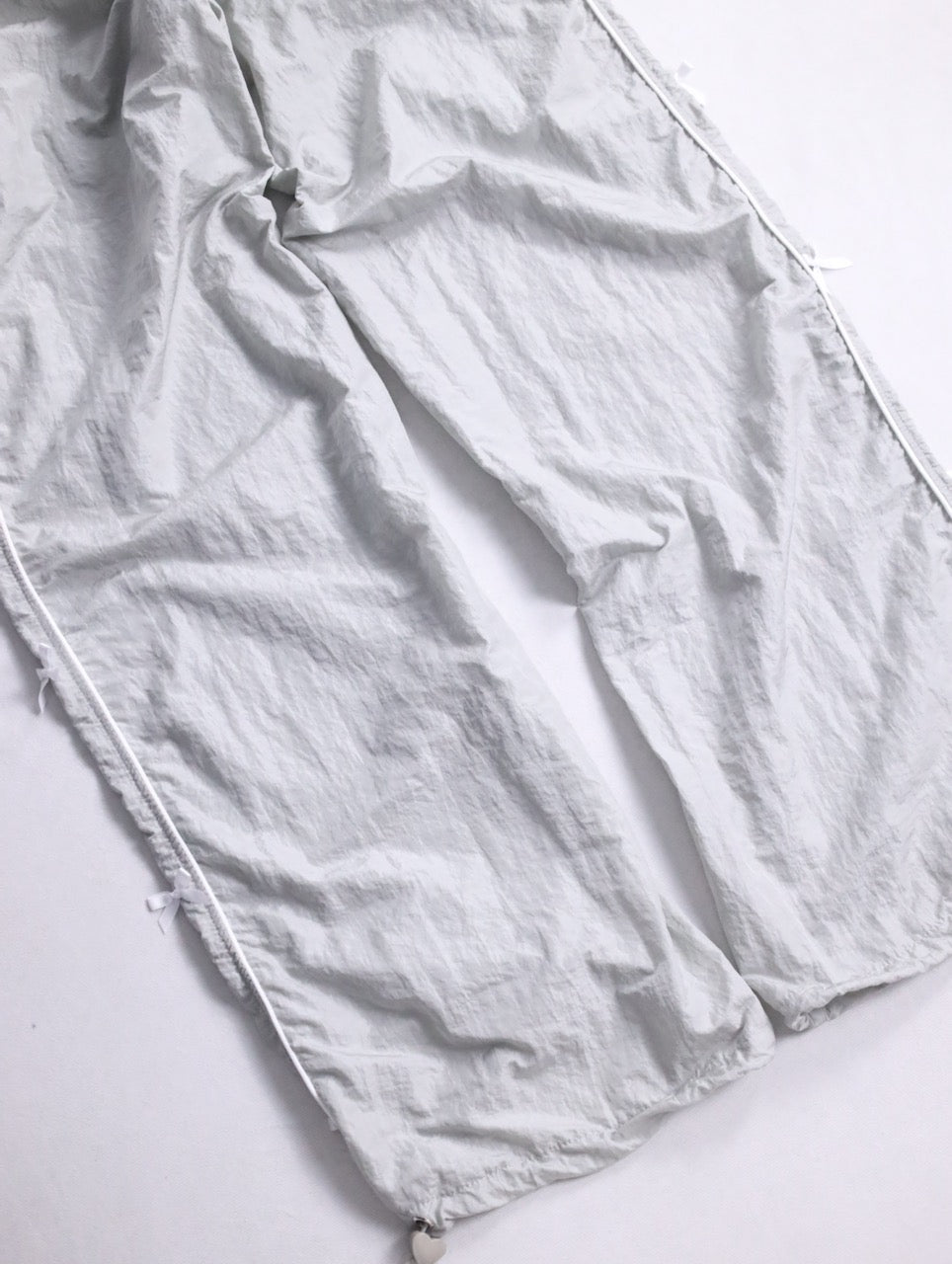 ribbon design wrinkle nylon easy pants lightgray-white