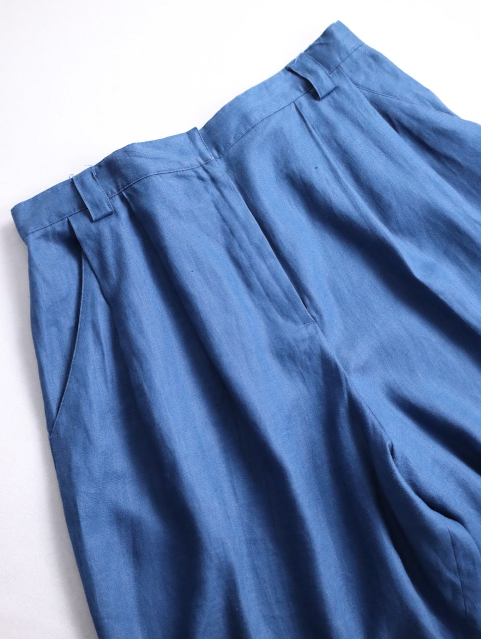 2tuck linen shots navy