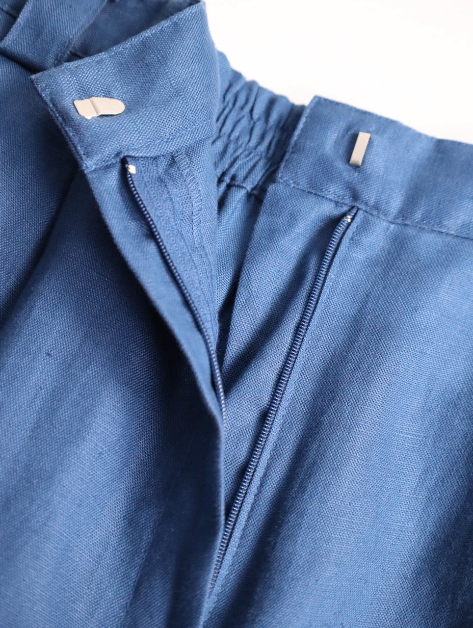 2tuck linen shots navy