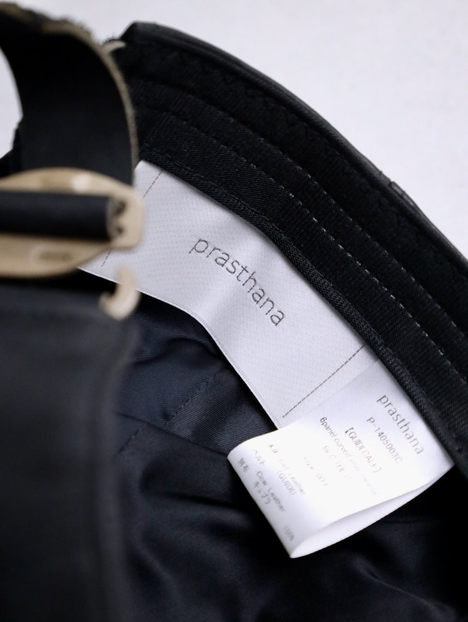PRASTHANA GUIDI calf leather cap black