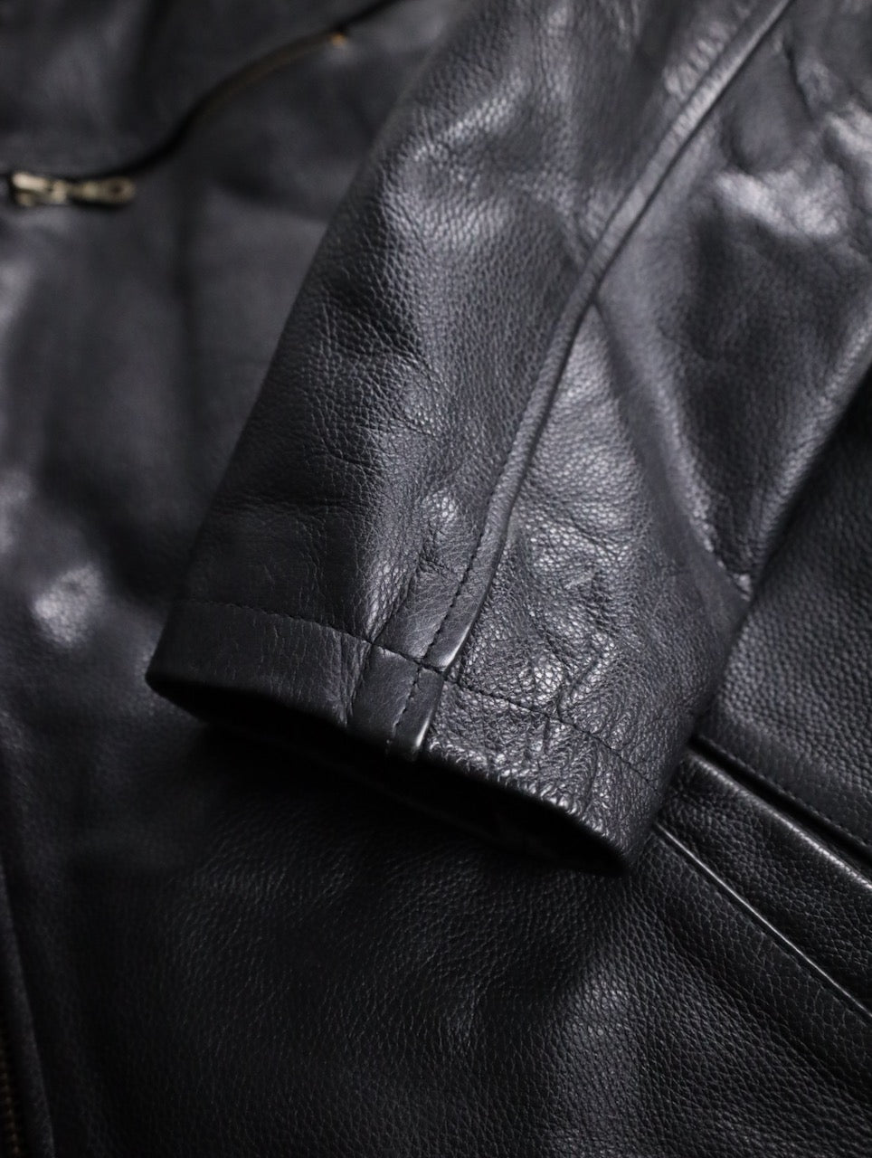 80-90's leather bomber jacket black