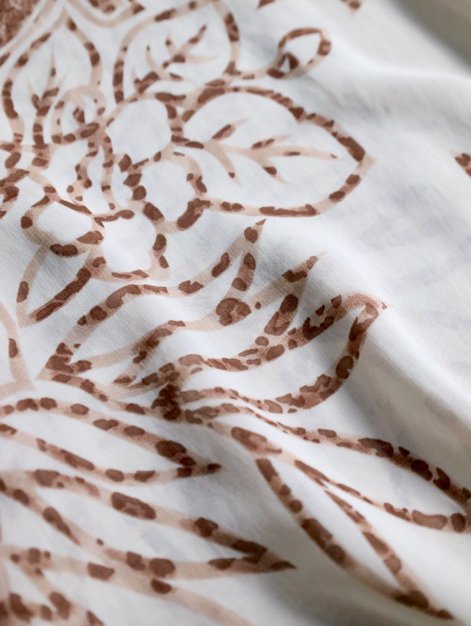90-00s viscose botanical pattern shirt beige-brown