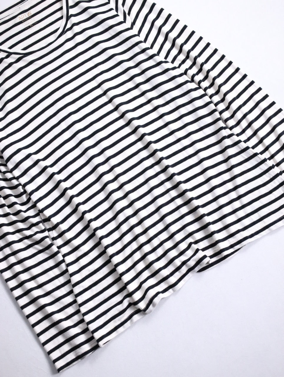 lame border L/S cutsew white-black