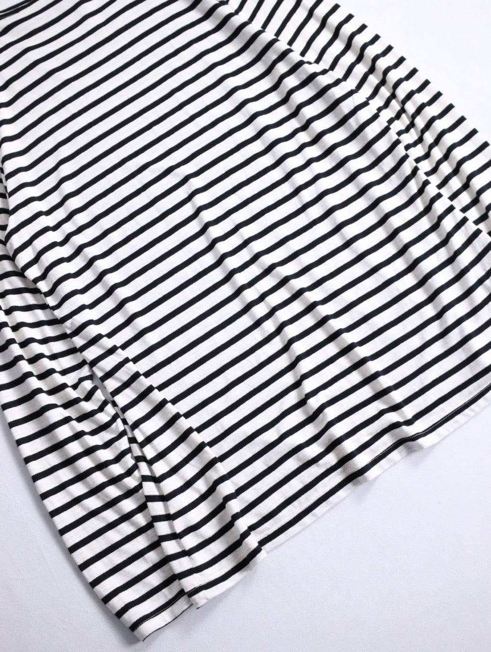 lame border L/S cutsew white-black