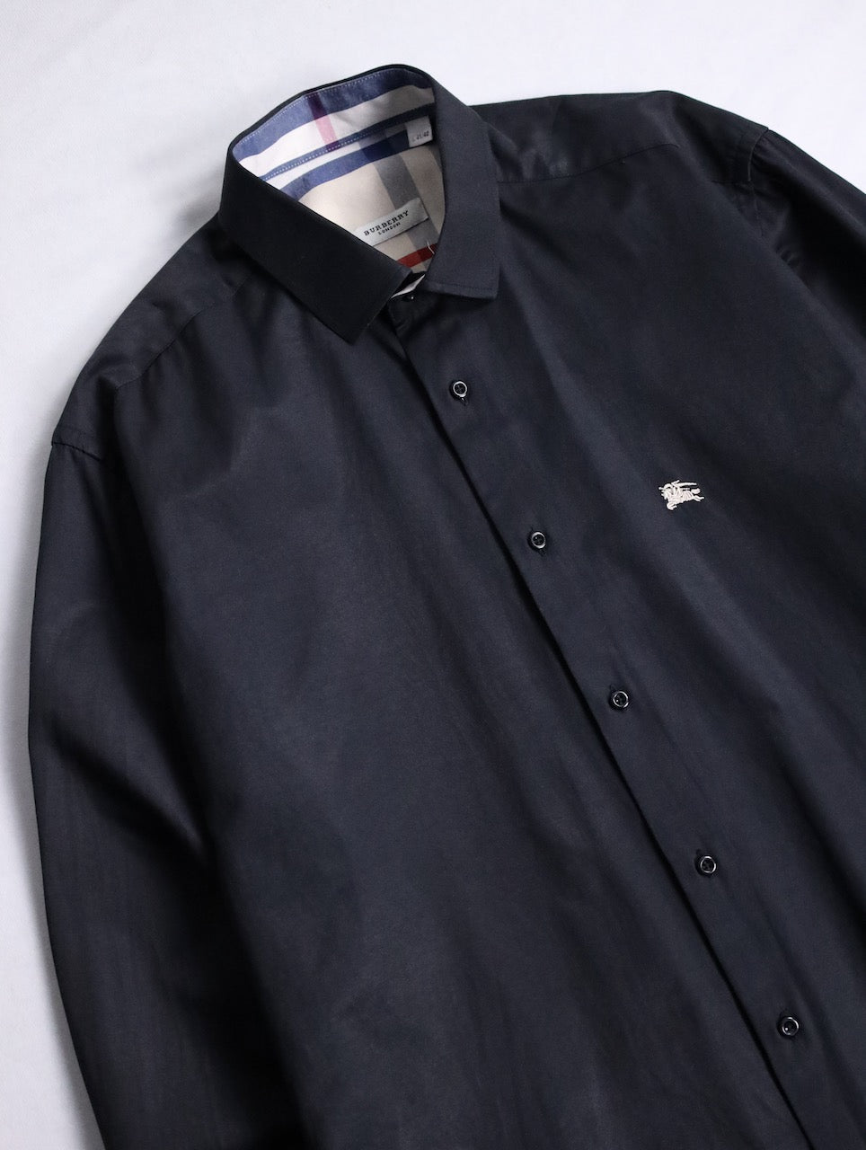Burberry design shirt black