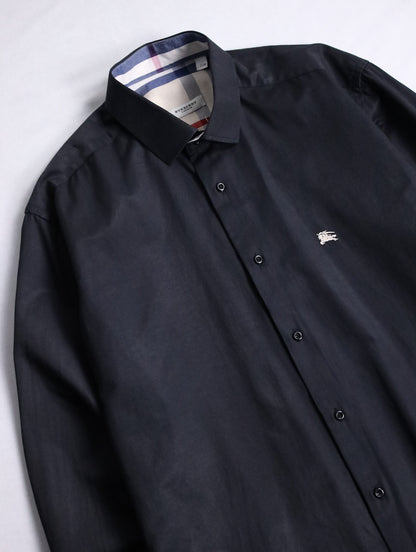 Burberry design shirt black