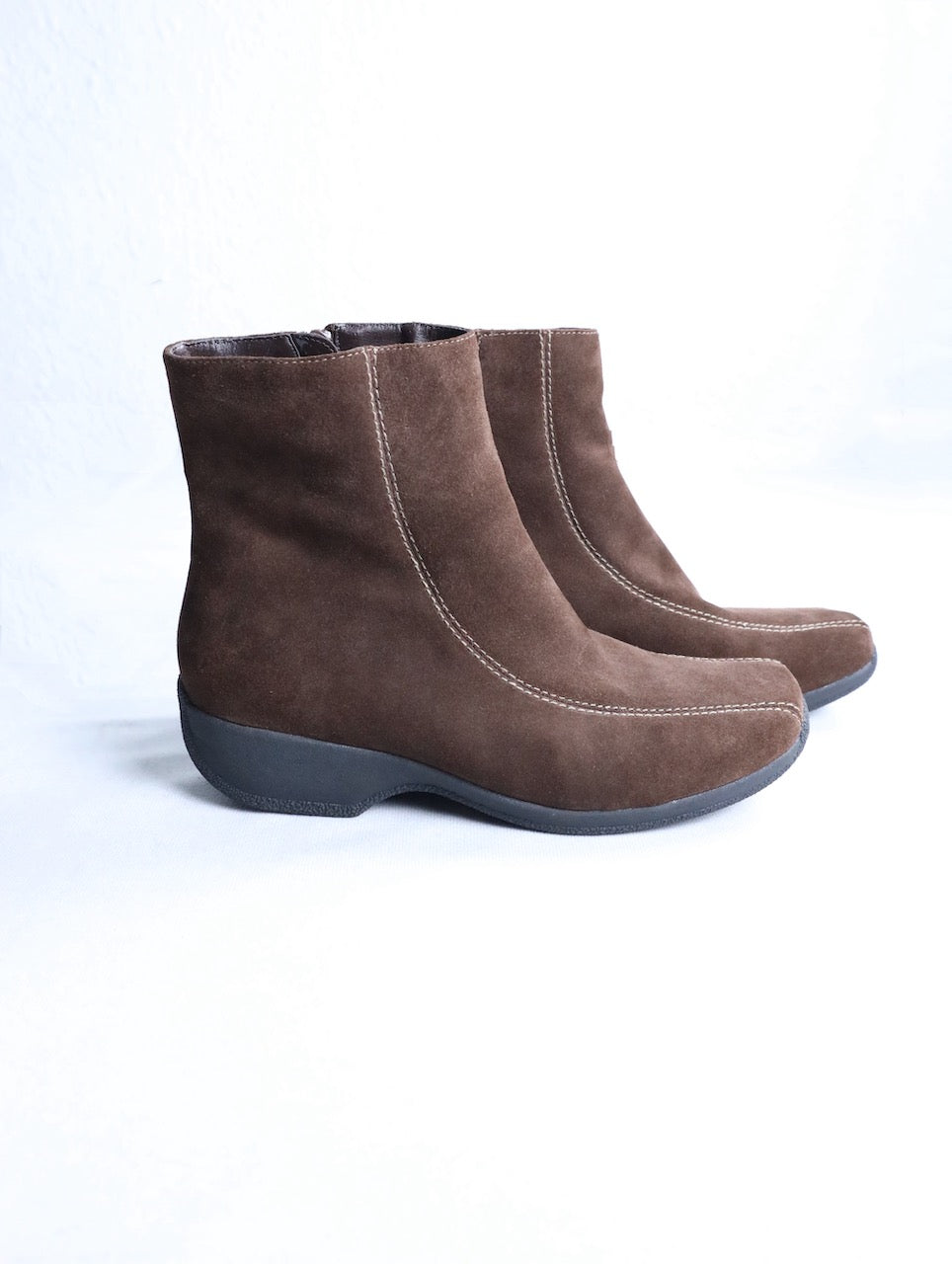 Clarks suede boot brown