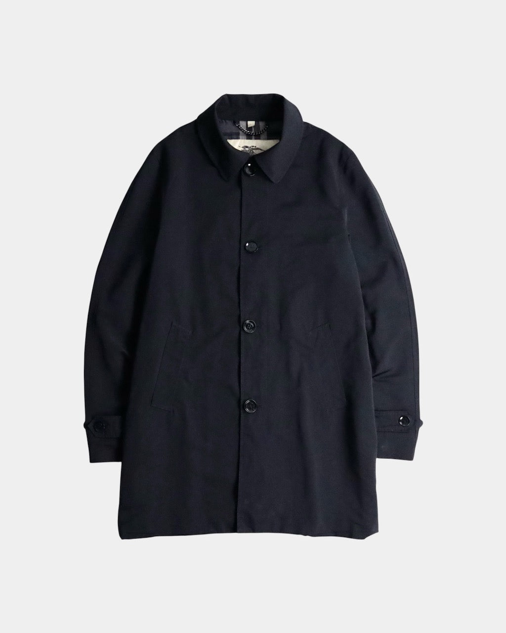 Burberry nylon half coat black