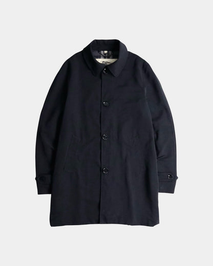 Burberry nylon half coat black