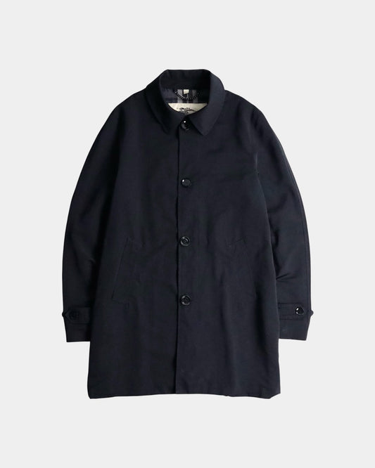 Burberry nylon half coat black